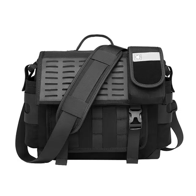 CMLZIUA Messenger bag