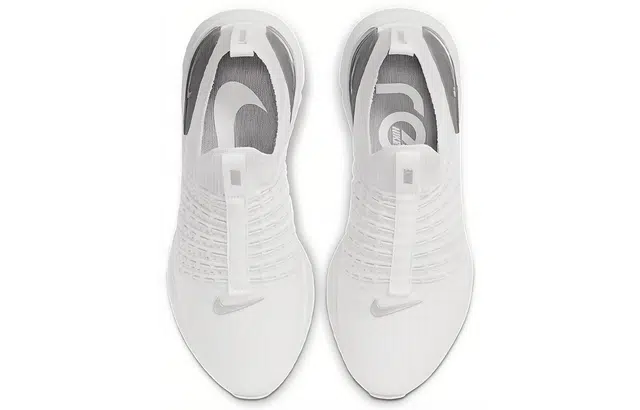 Nike React Phantom Run Flyknit 2