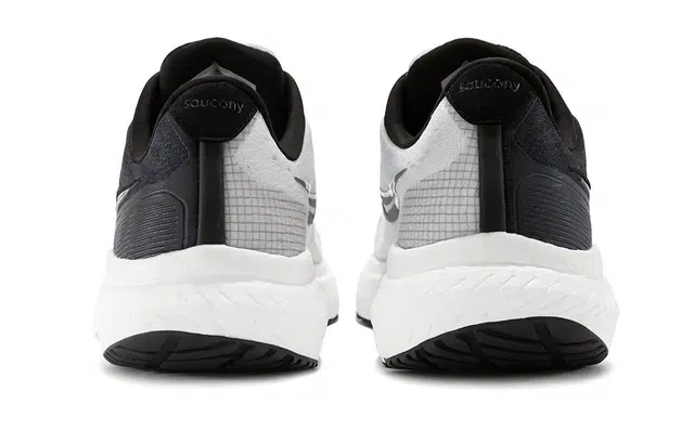 Saucony Triumph 19