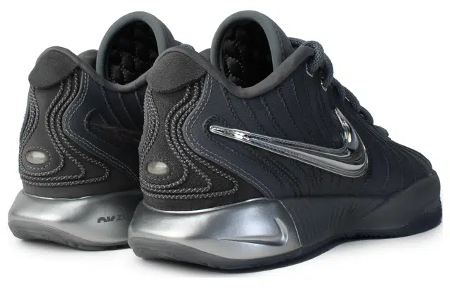 Nike Lebron 21