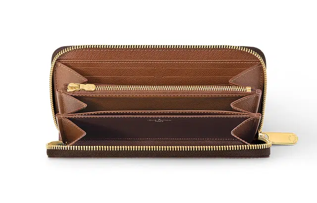LOUIS VUITTON LV