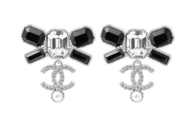 CHANEL C