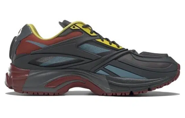 Reebok Road Modern