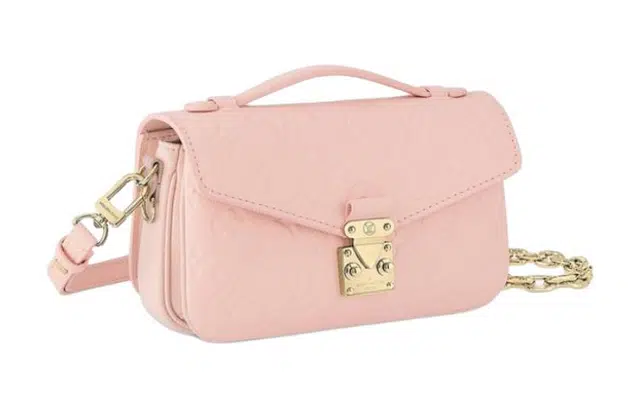 LOUIS VUITTON Pochette Metis East West