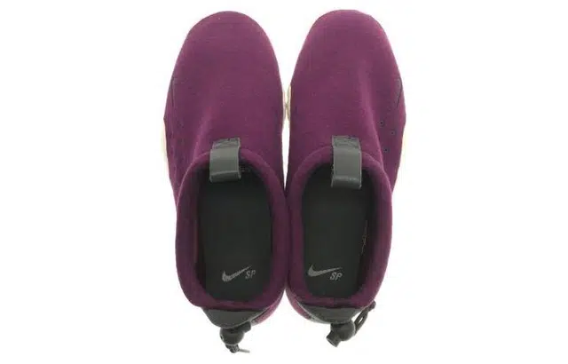 Nike Air Moc Tech Fleece Mulberry