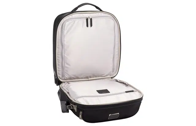 TUMI Voyaheur Oxford 21