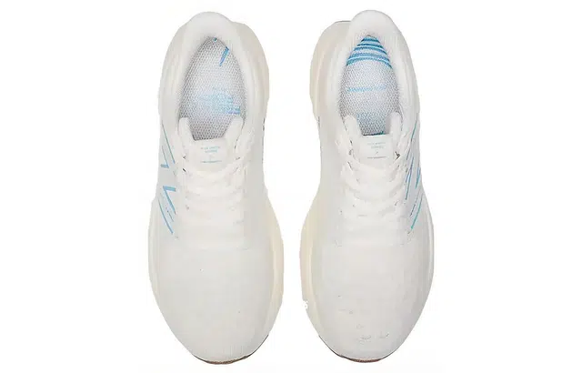 BLUE BOTTLE COFFEE x New Balance NB 1080 V12