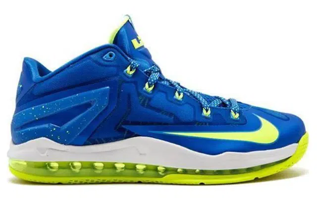 Nike Lebron 11