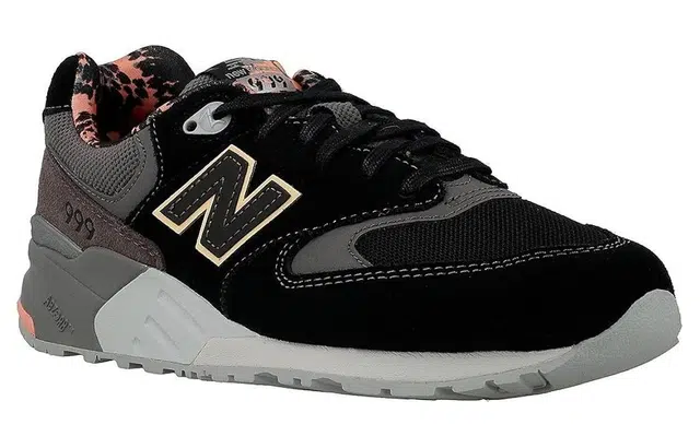 New Balance NB 999