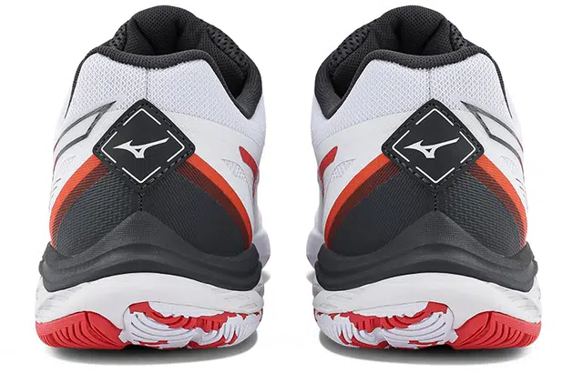 Mizuno Wave Fang 2