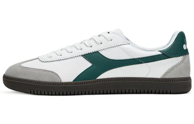 diadora