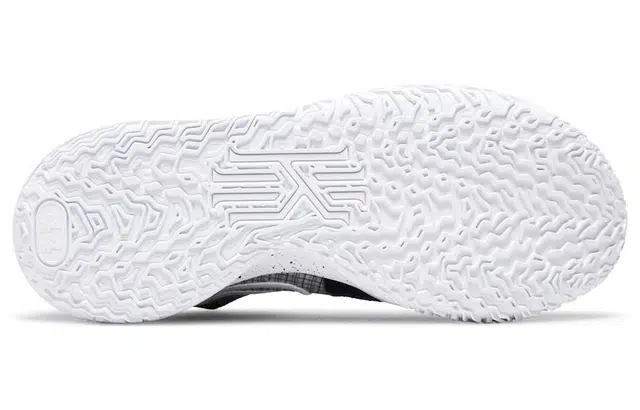 Nike Kyrie Low 4 TB Promo 4