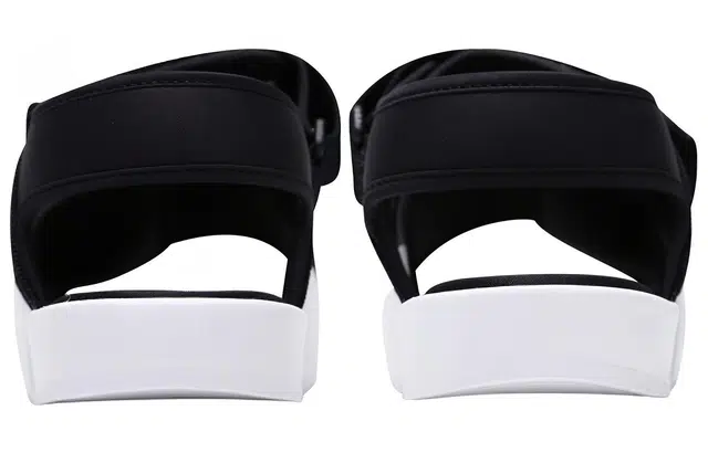 Reebok Sandalstyl