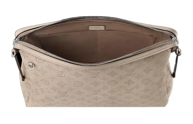 LOUIS VUITTON MONOGRAM