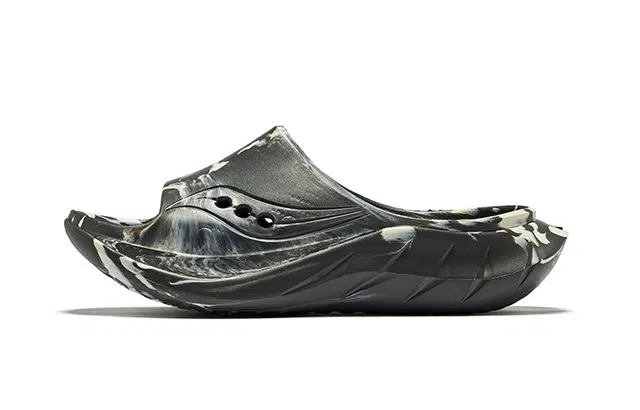 Saucony