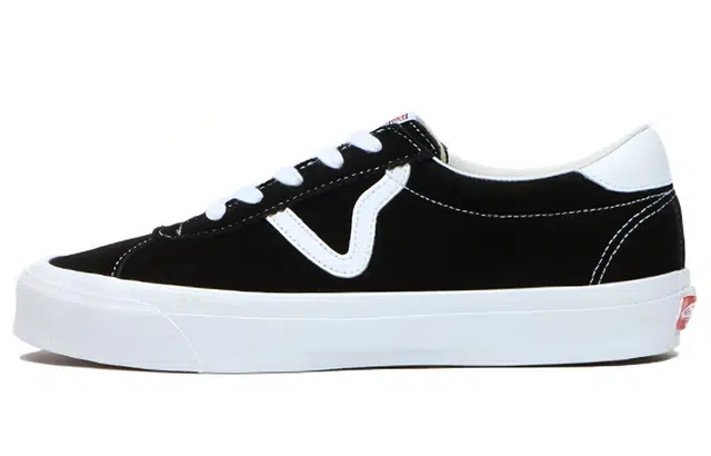 Vans Low Black White