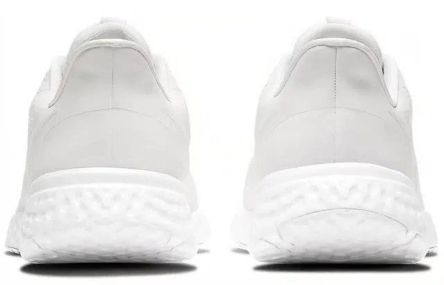 Nike REVOLUTION 5 5