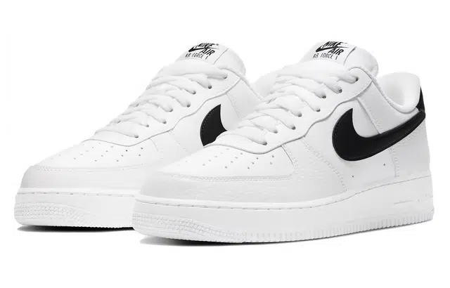 Nike Air Force 1 "White and Black"