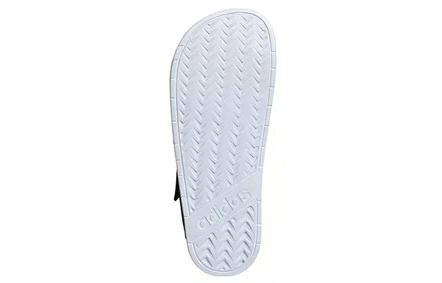 adidas Adilette