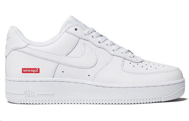 Supreme x Nike Air Force 1 "box logo"