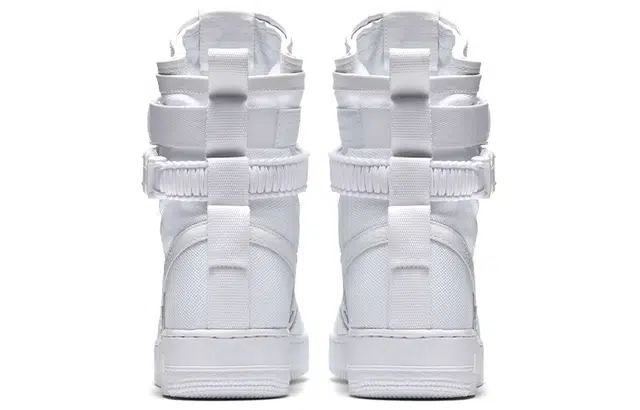 Nike Air Force 1 SF Triple White Complexcon