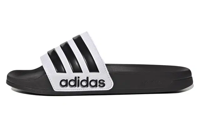 adidas Adilette