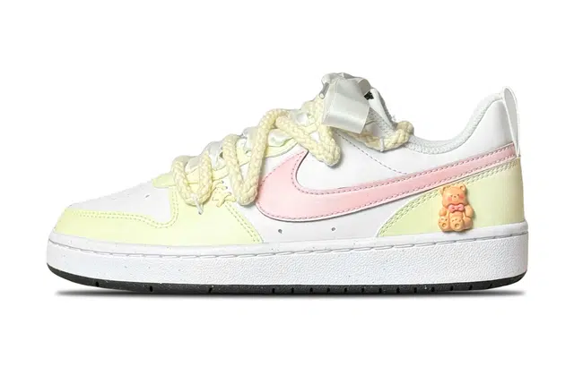 Nike Court Borough Low 2