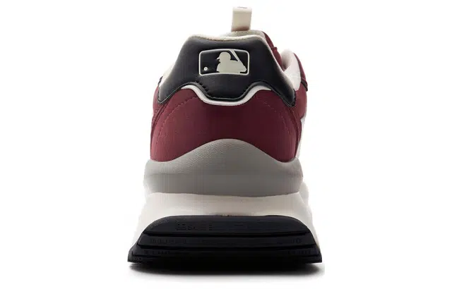 MLB