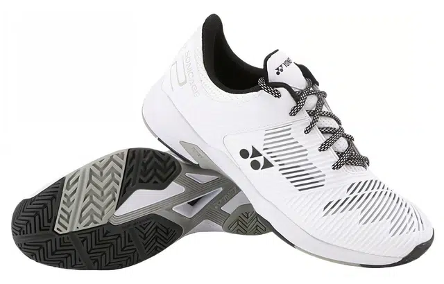 YONEX