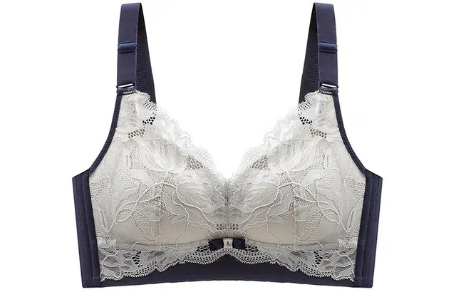 二三二三 乳胶大胸显小胸聚拢薄款调整型防下垂文胸 女款