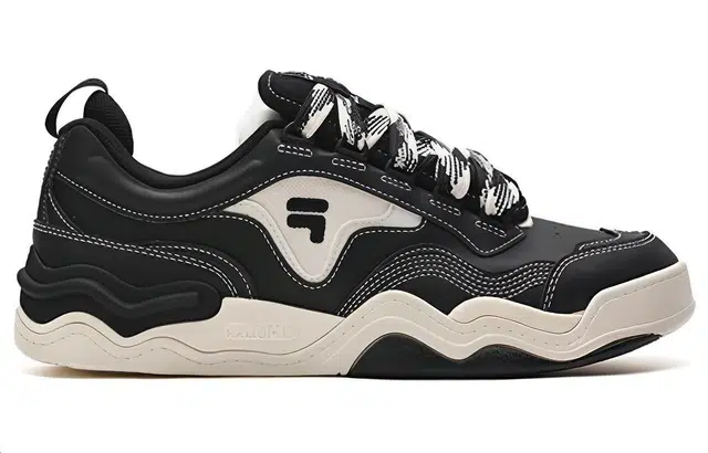 FILA Classic Kicks