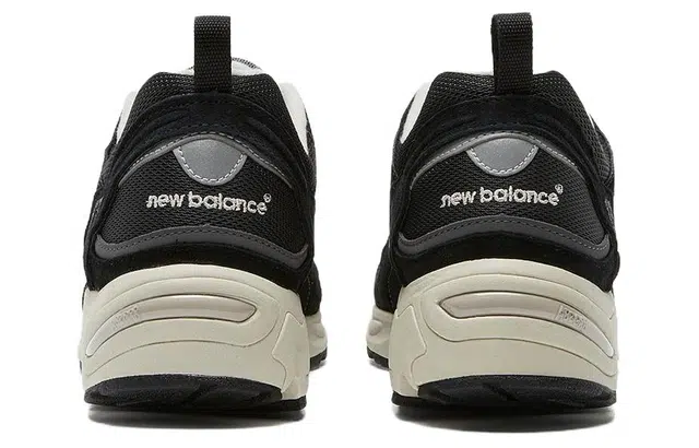New Balance NB 878