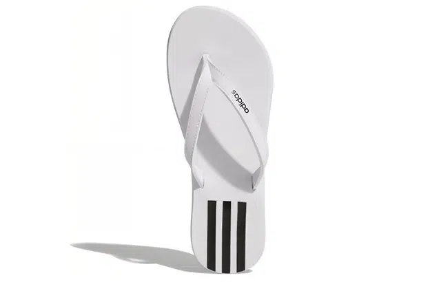 adidas Eezay