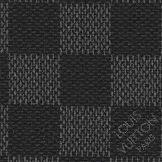 LOUIS VUITTON Zippy