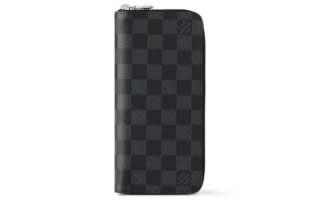 LOUIS VUITTON Zippy