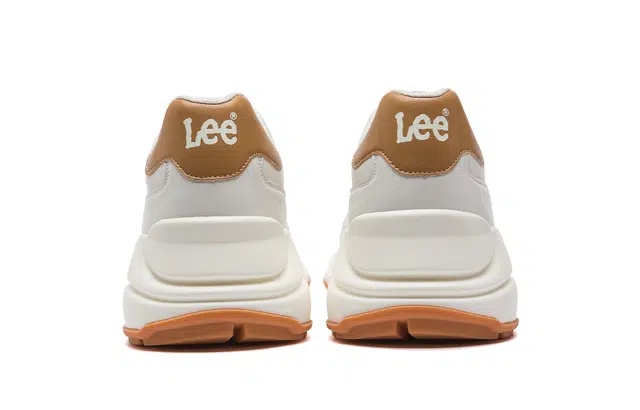 Lee