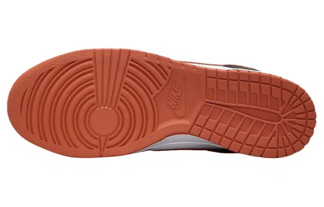 Nike Dunk Low "Dragon Red"