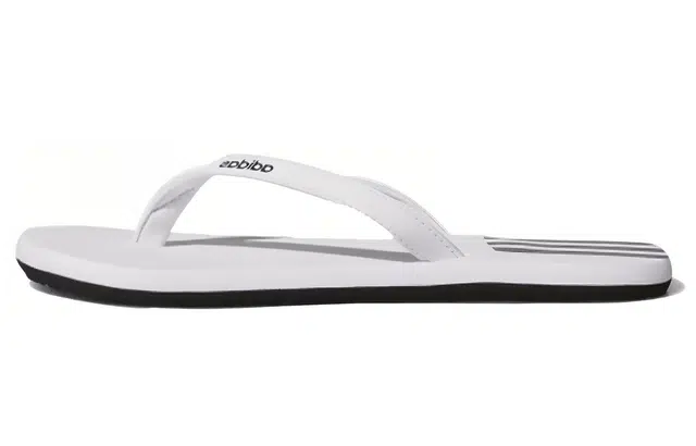 adidas Eezay