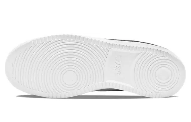 Nike Court Borough Low 2