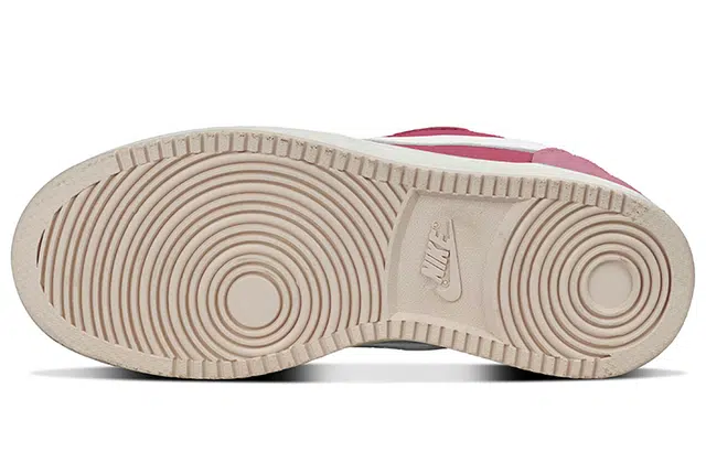 Nike Court Borough Low PRM