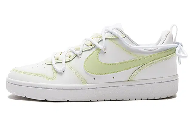 Nike Court Borough Low 2