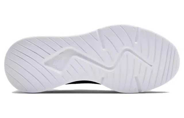 Under Armour Essential-