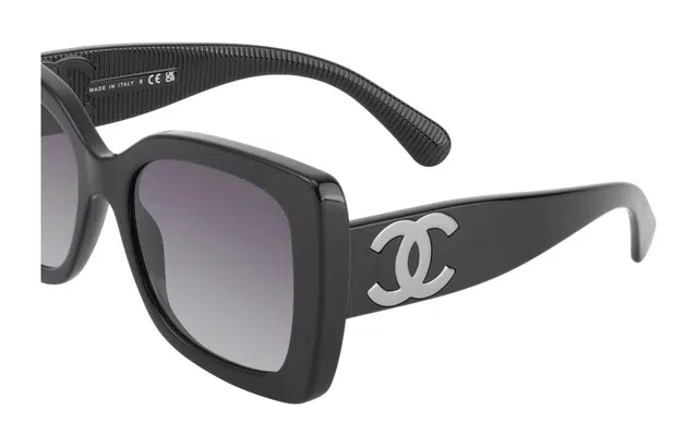 CHANEL Logo