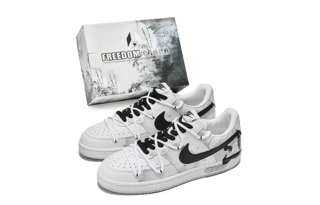 Nike Court Borough Low