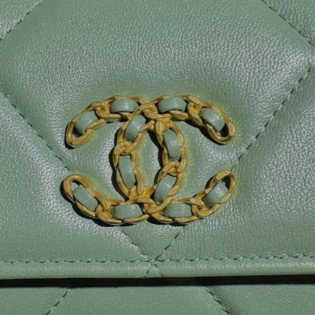CHANEL 19Bag Mini