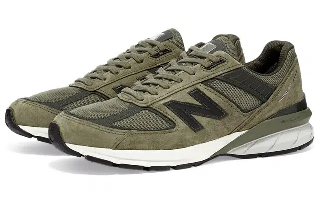 New Balance NB 990 V5