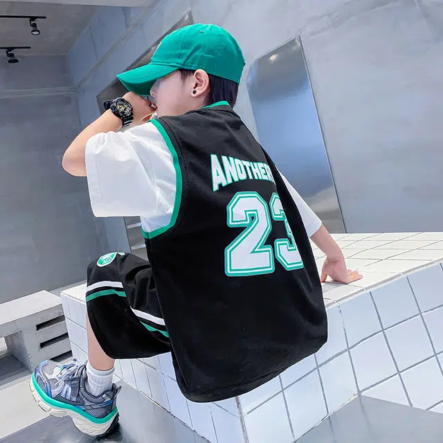 ULOVAZN 2024