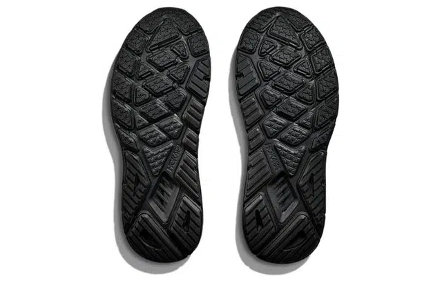 HOKA ONE ONE