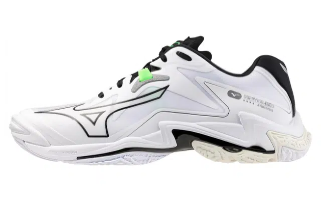 Mizuno Wave Lightning Z8