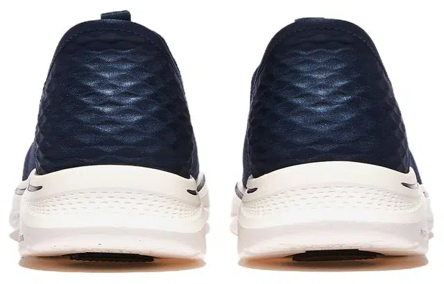 Skechers Go Walk 7